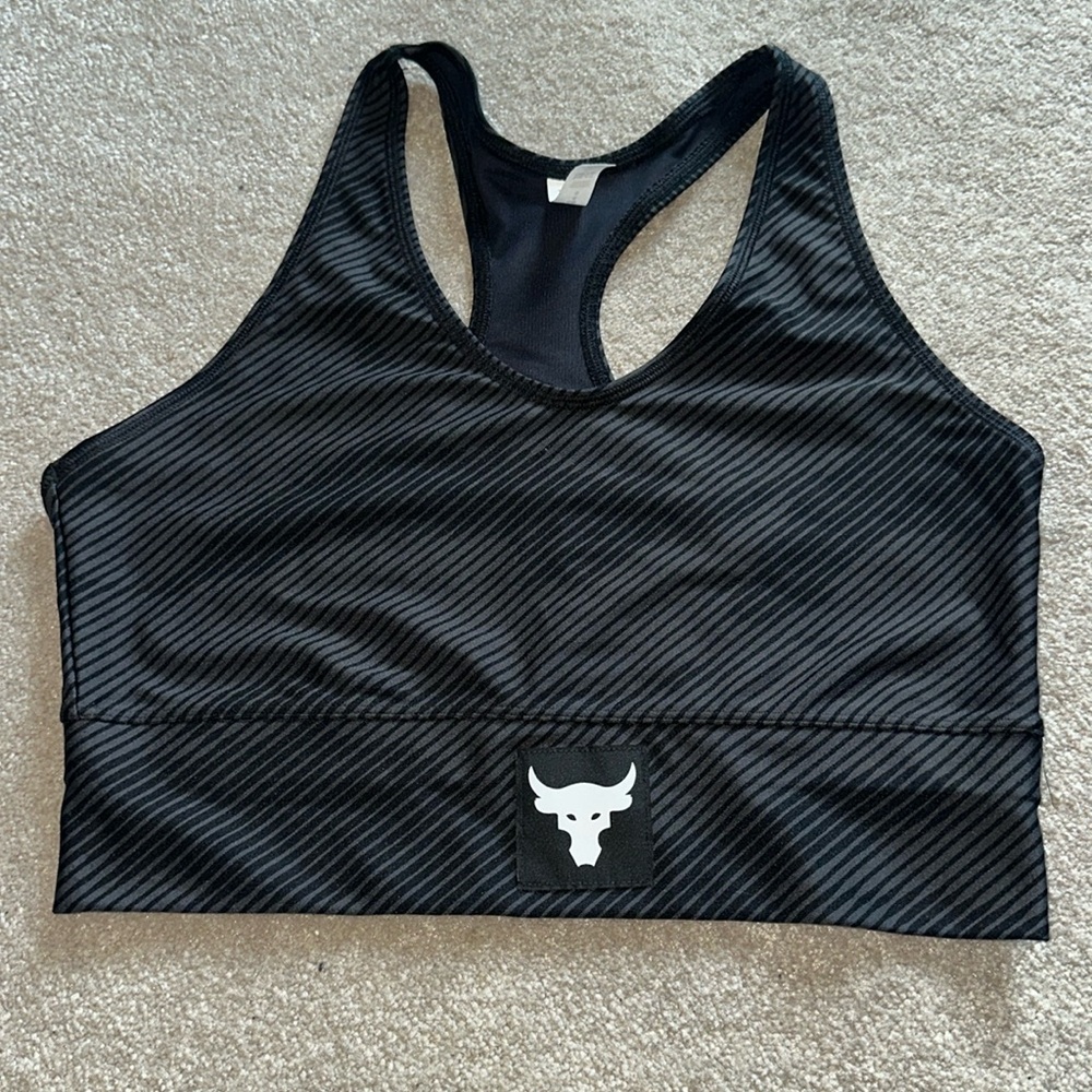 Under Armour | Sports Bra